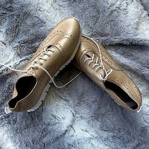 BARELY WORN Cole Haan ZEROGRAN Rose Gold Loafers